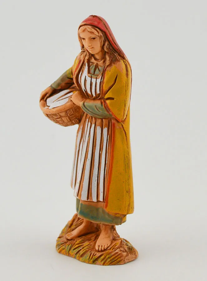 Nativity Figure Woman with a Laundry Basket – 6cm (pic 2)