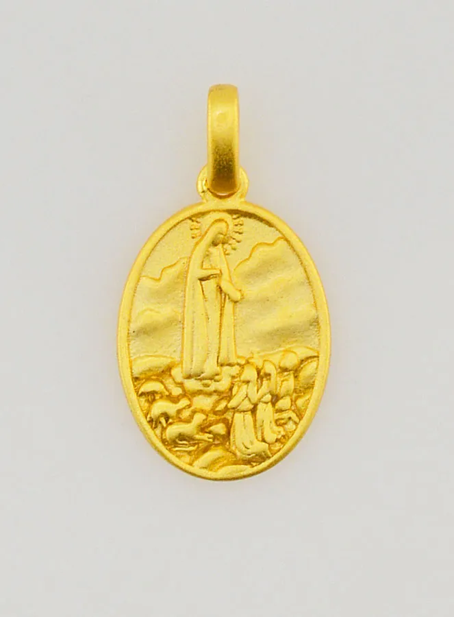Our Lady of Fatima Medallion in 18 Carat Gold-Plated Silver – 15mm (pic 1)
