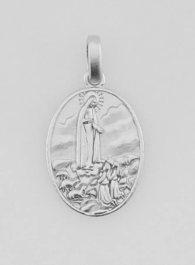 Silver Our Lady of Fátima Medal – 15mm (pic 1)