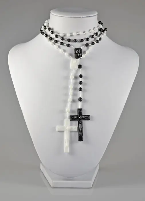 Black and White Fashion Rosary (pic 2)