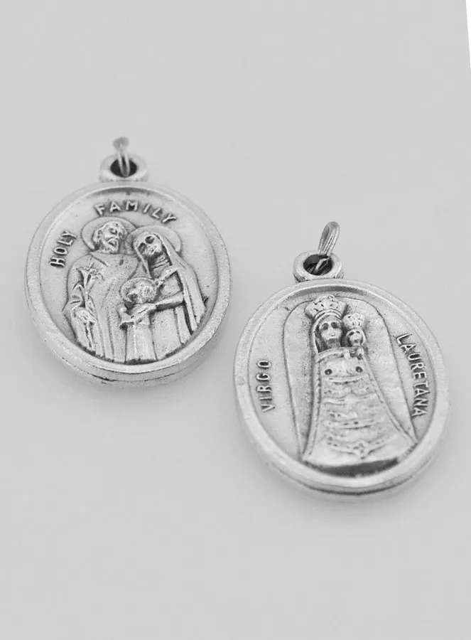 Holy Family Silvery Medal (pic 4)