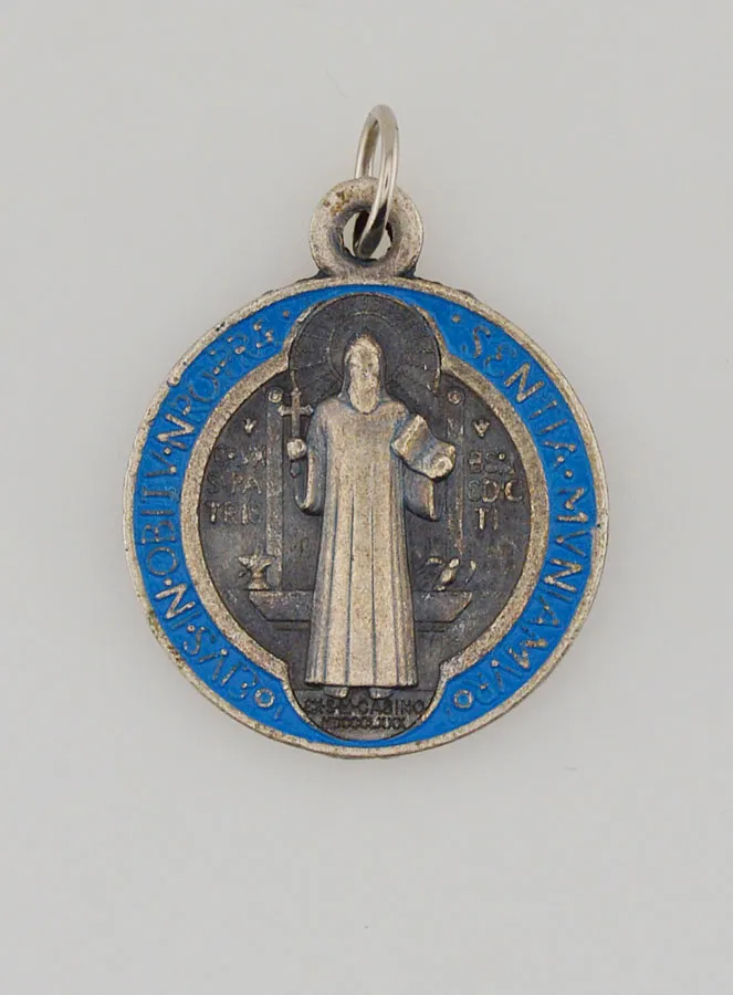 Saint Benedict Colored Metal Medal - 2,1 cm (pic 4)