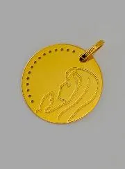 Virgin Mary in Prayer 9 Carats Gold Medal