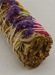White Sage and Multicoloured Rose Petals - Smudge Stick 30g