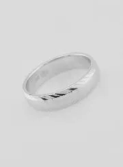 Wedding Ring in Solid Silver with a Polished Pattern - Size 56
