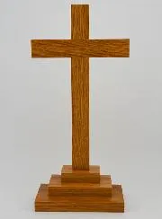 Crucifix on a Base made of Light Oak – 25cm