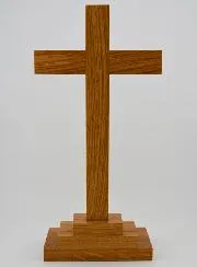 Crucifix on a Base made of Light Oak – 25cm