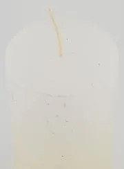 Modern Tabletop Candle – Pearlescent White