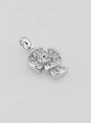 Silver Gothic Cross Pendant – 16mm