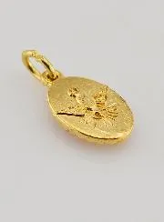 Twisted-Edge Medal 15mm – Holy Family